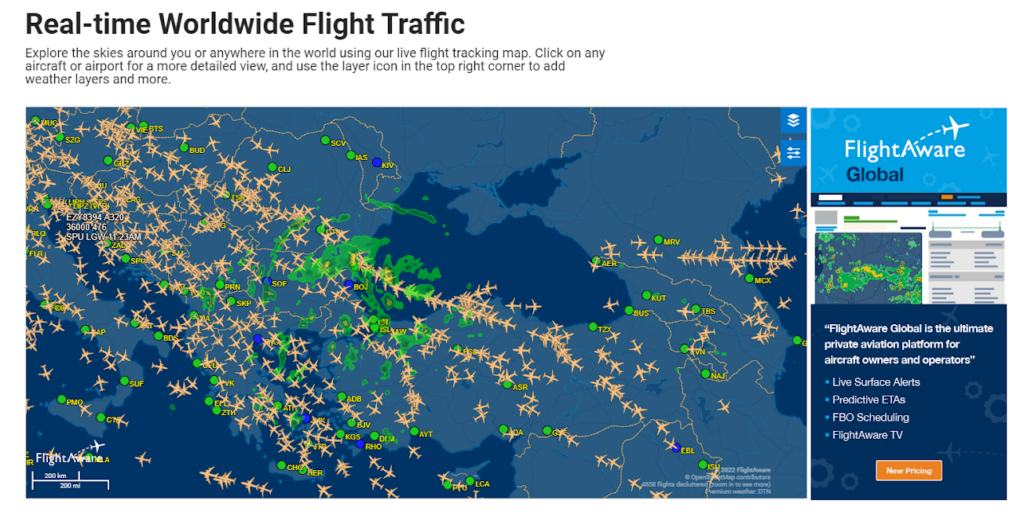 Real-time flight traffic map FlightAware